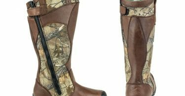 Thorogood snake boot detailed images of side zipper and rear heel of boot with mossy oak break up pattern
